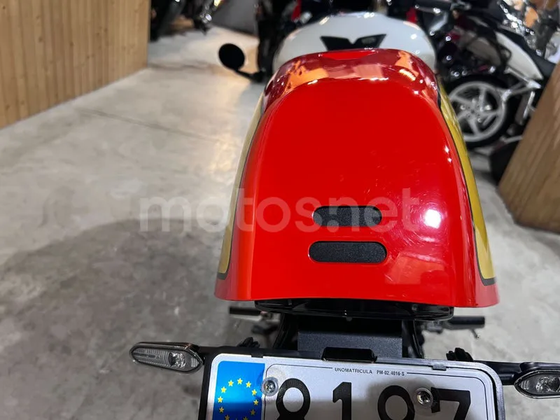 Yamaha XSR900 GP - Vista 37