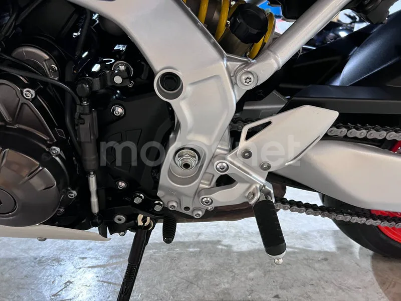 Yamaha XSR900 GP - Vista 54