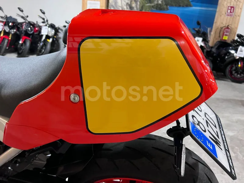 Yamaha XSR900 GP - Vista 56