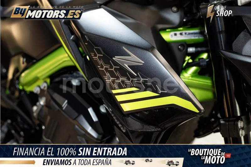 Kawasaki Z900 - Vista 11