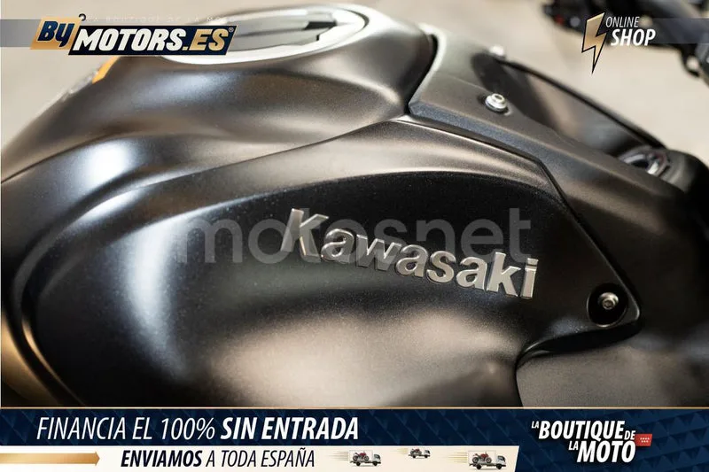 Kawasaki Z900 - Vista 12