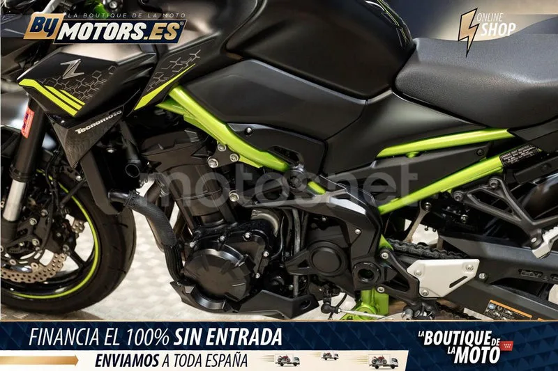 Kawasaki Z900 - Vista 16