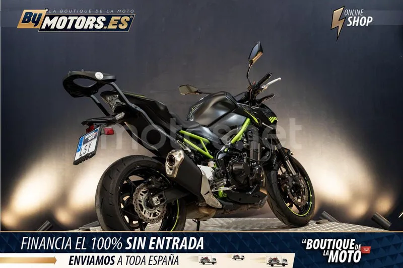 Kawasaki Z900 - Vista 3