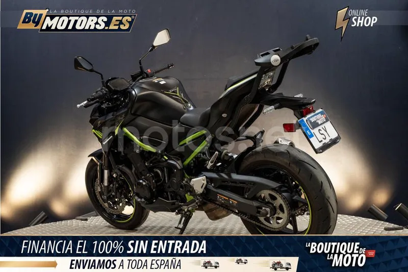 Kawasaki Z900 - Vista 4