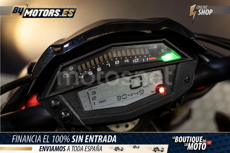 Kawasaki Z1000 - Vista 5