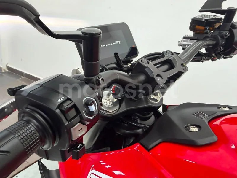 Honda CB1000 Hornet - Vista 14