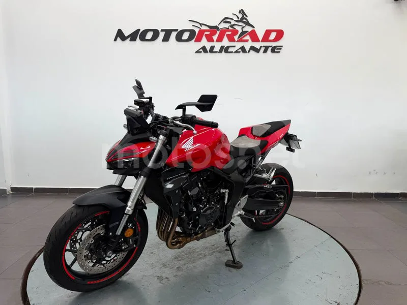 Honda CB1000 Hornet - Vista 16