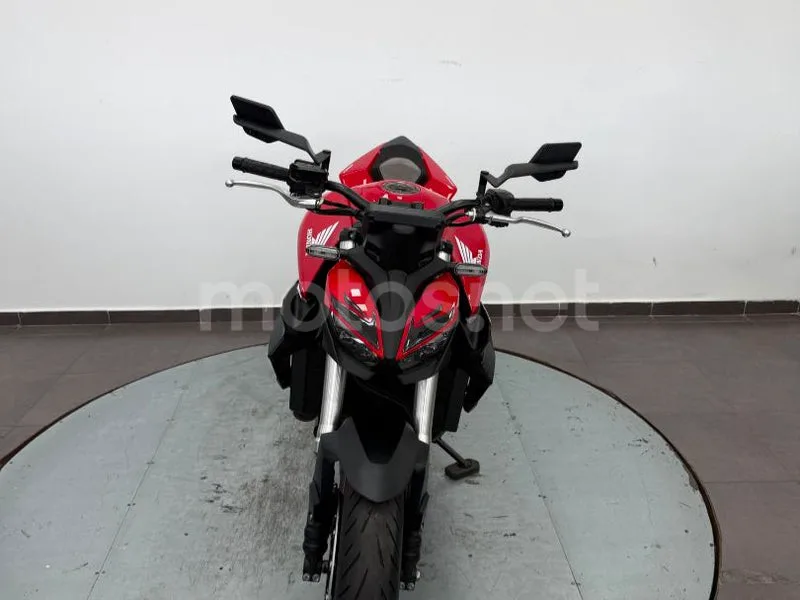 Honda CB1000 Hornet - Vista 17