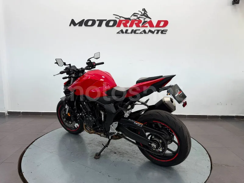 Honda CB1000 Hornet - Vista 5