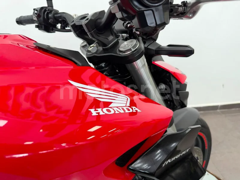 Honda CB1000 Hornet - Vista 8