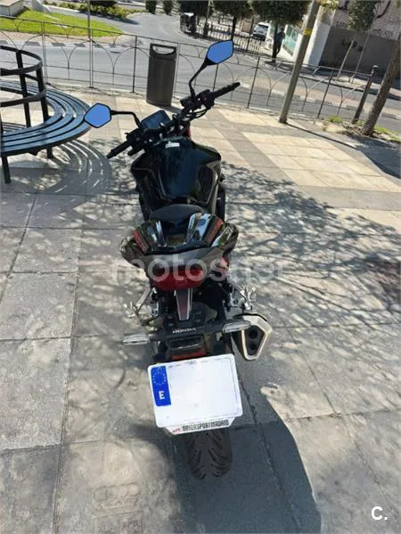 Honda CB750 Hornet - Vista 4