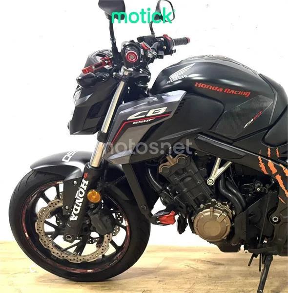 Honda CB650F - Vista 6