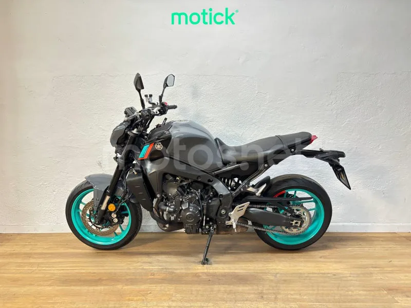 Yamaha MT-09 - Vista 7