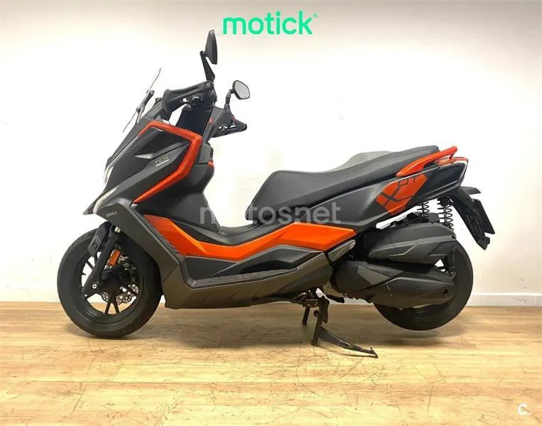 Kymco DTX 350 - Vista 6