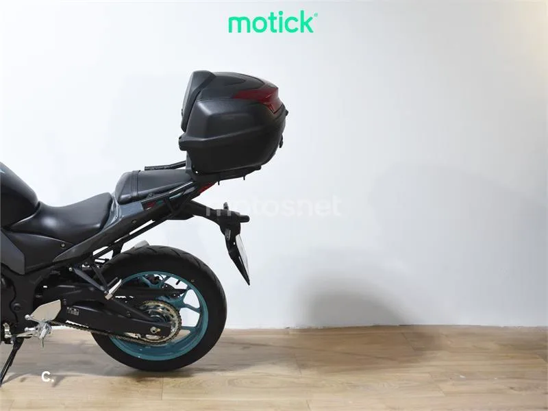 Yamaha MT-03 - Vista 10
