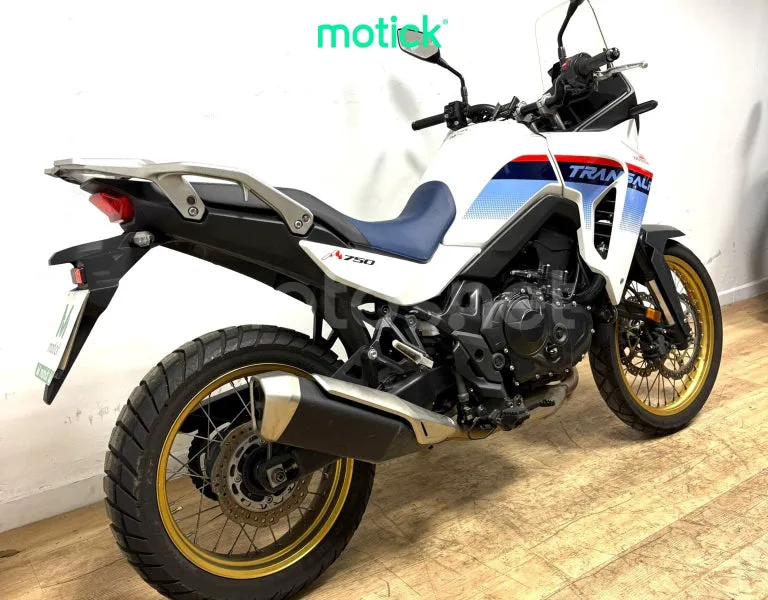 Honda XL750 Transalp - Vista 12