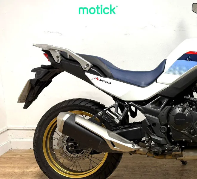 Honda XL750 Transalp - Vista 3