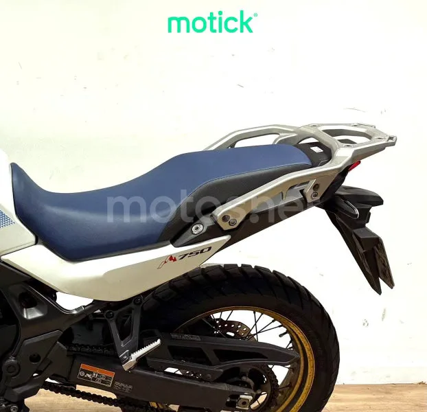 Honda XL750 Transalp - Vista 10