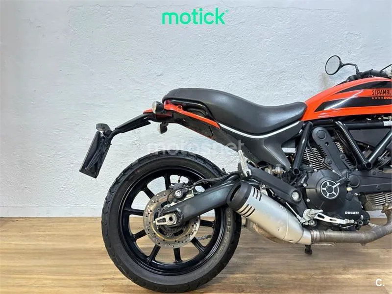 Ducati Scrambler - Vista 3