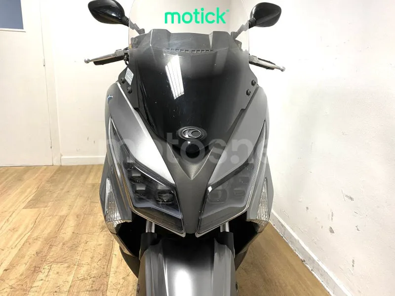 Kymco Grand Dink 300 - Vista 11