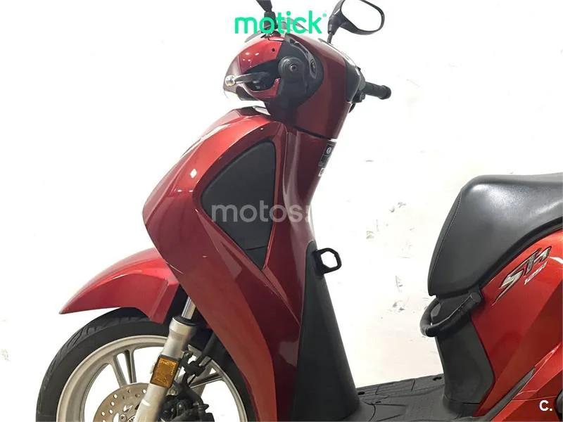 Honda SH125i - Vista 6