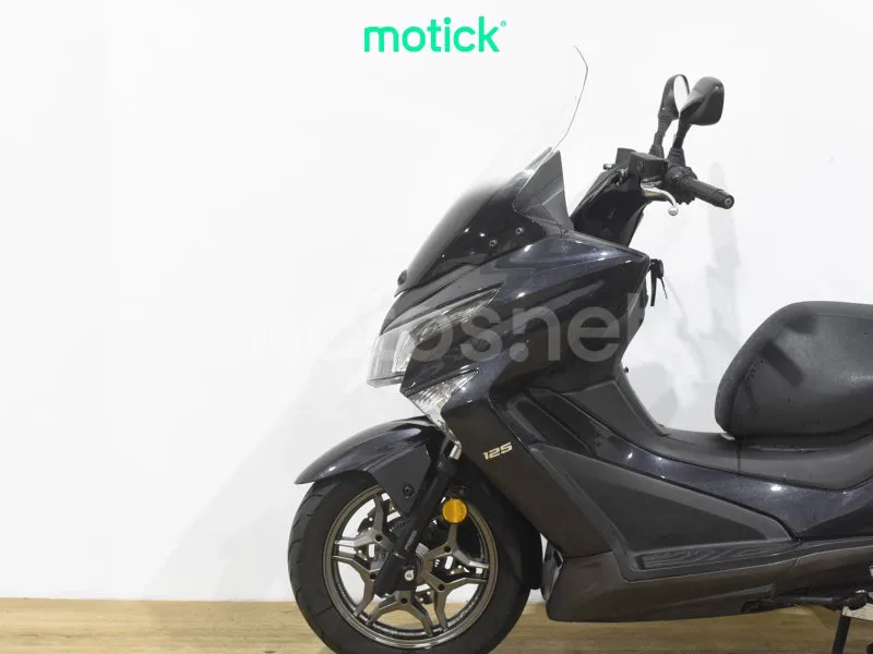Kymco Grand Dink 125 - Vista 8
