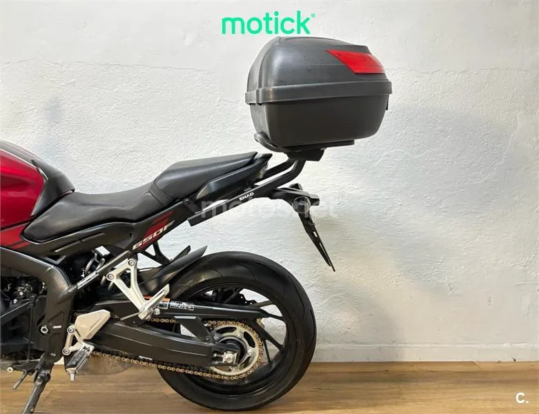 Honda CB650F - Vista 9