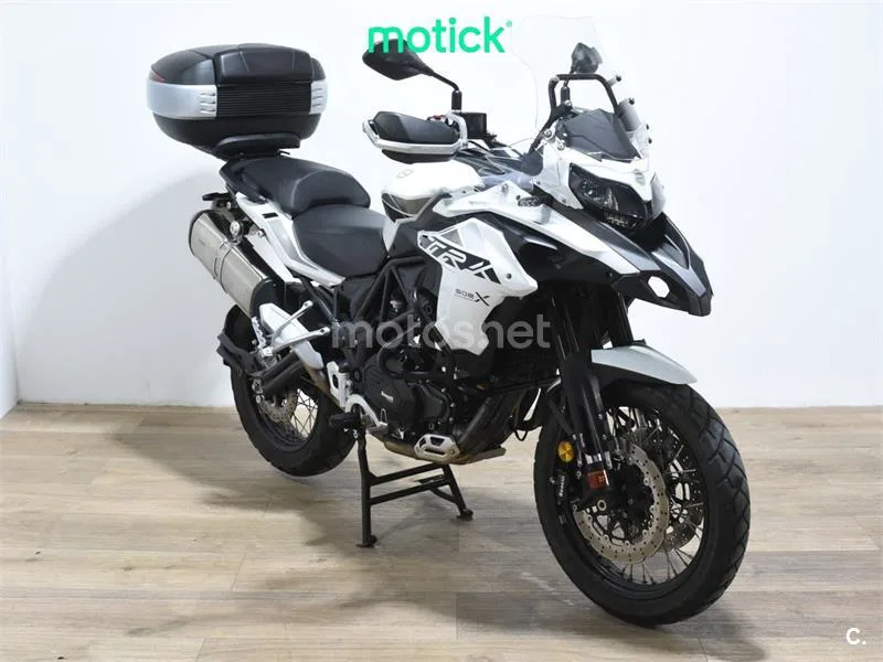 Benelli TRK 502 - Vista 10