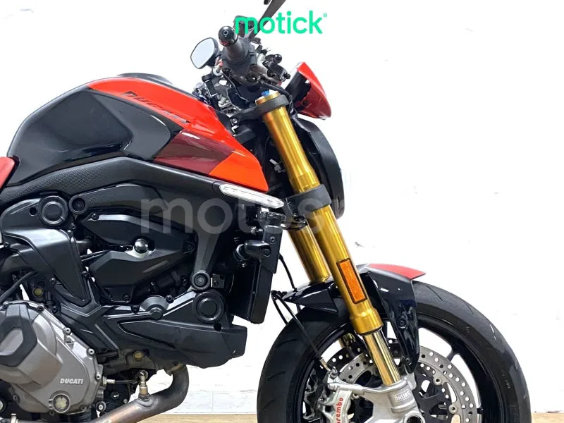 Ducati Monster - Vista 3