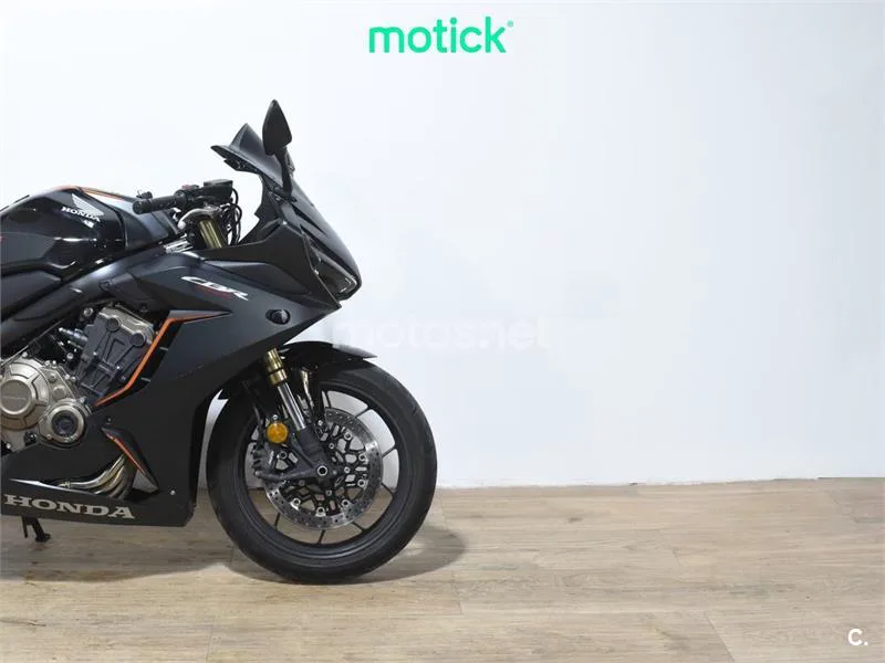 Honda CBR650R - Vista 4