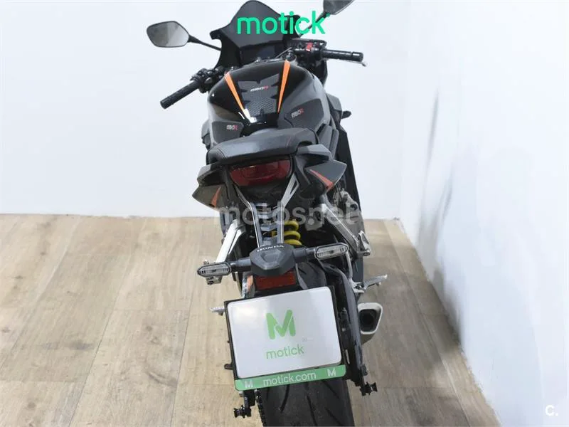 Honda CBR650R - Vista 6
