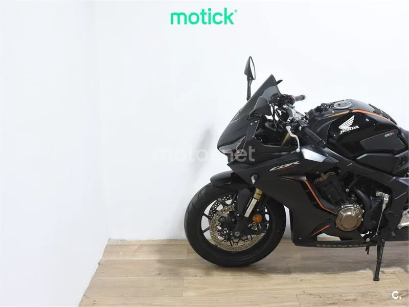 Honda CBR650R - Vista 8