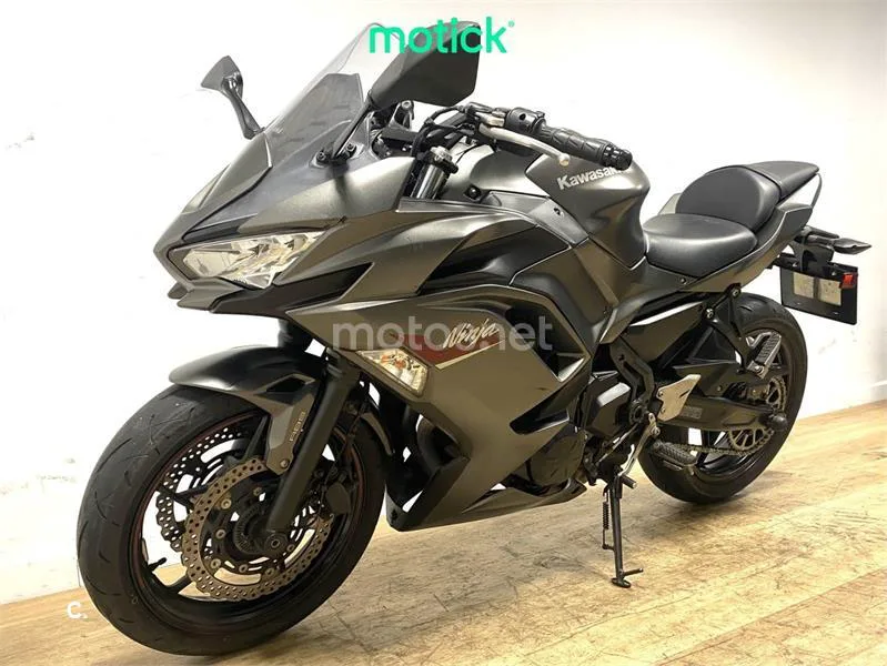 Kawasaki Ninja 650 - Vista 10