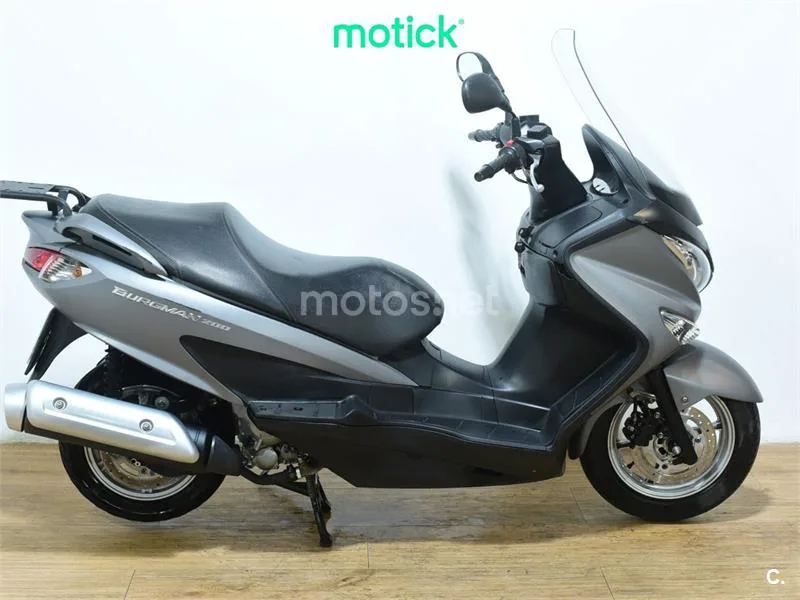 Suzuki Burgman 200 1680 € 2016 Valencia - 2