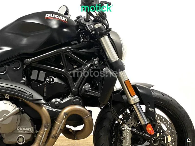 Ducati Monster 821 - Vista 3