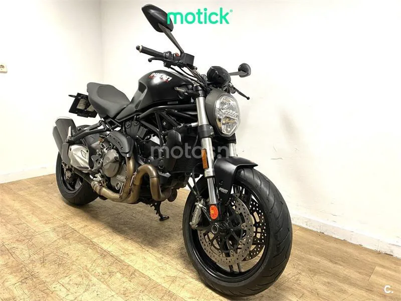 Ducati Monster 821 - Vista 5