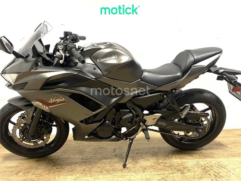 Kawasaki Ninja 650 - Vista 5