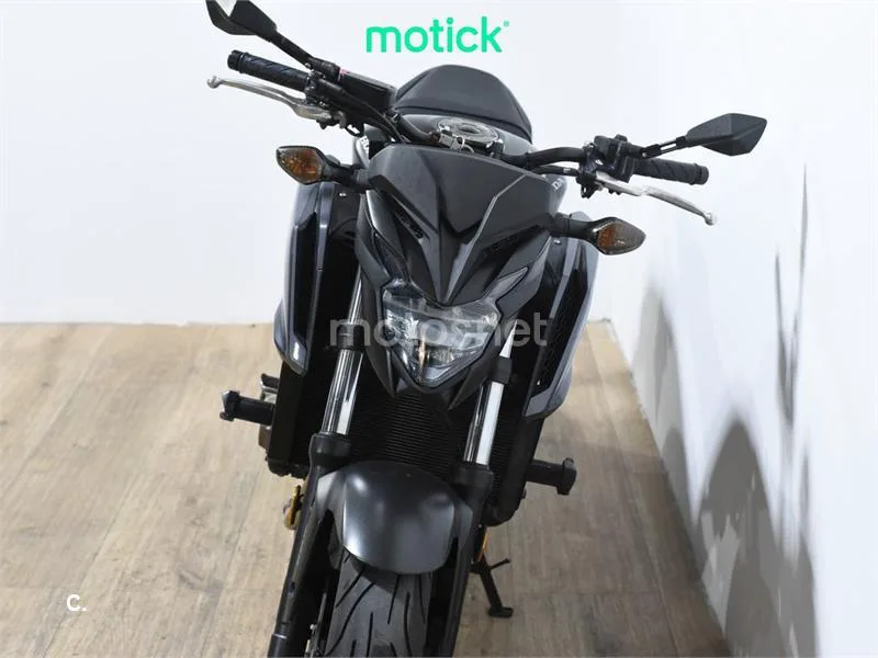 Honda CB650F - Vista 11