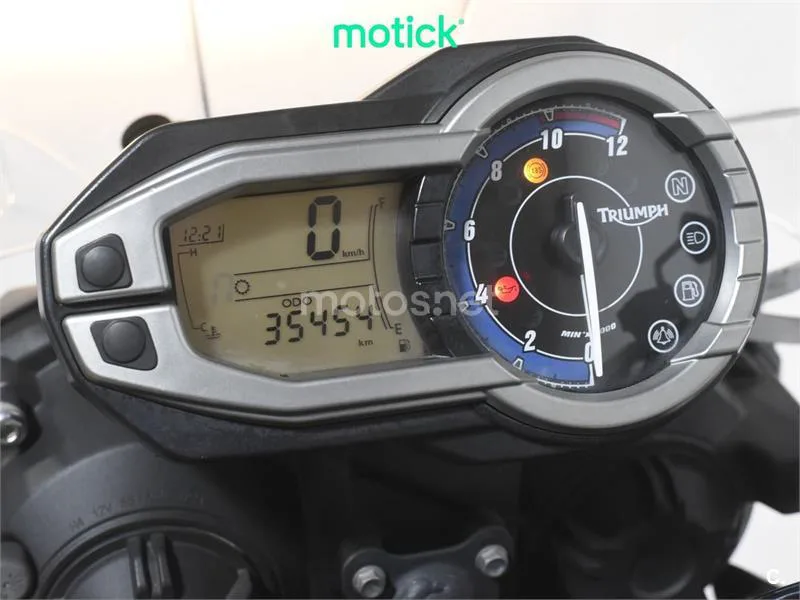 Triumph Tiger 800 XC - Vista 5