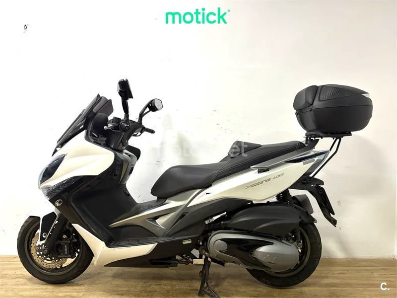 Kymco Xciting 400 - Vista 5