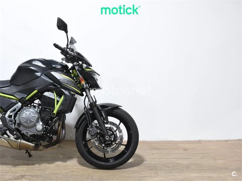Kawasaki Z650 - Vista 4