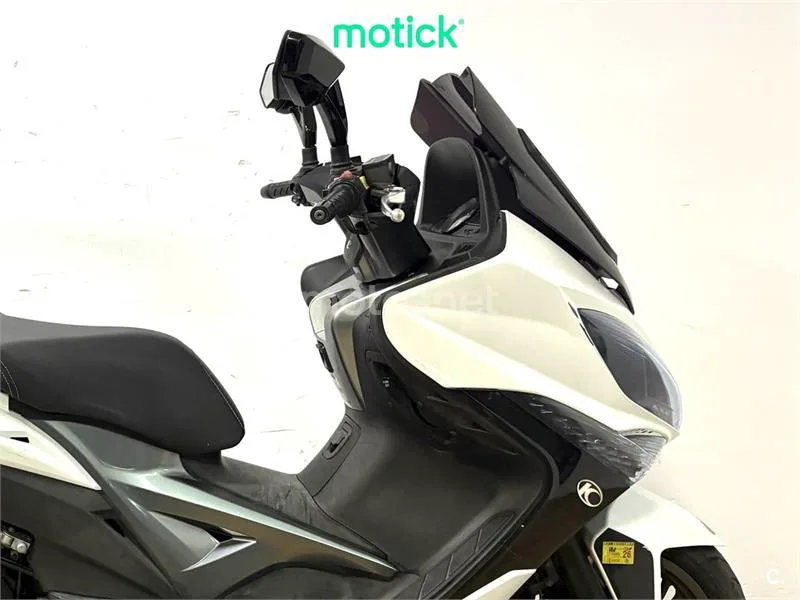 Kymco Xciting 400 - Vista 3