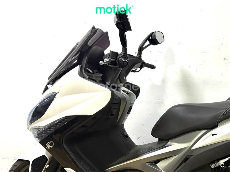 Kymco Xciting 400 - Vista 6