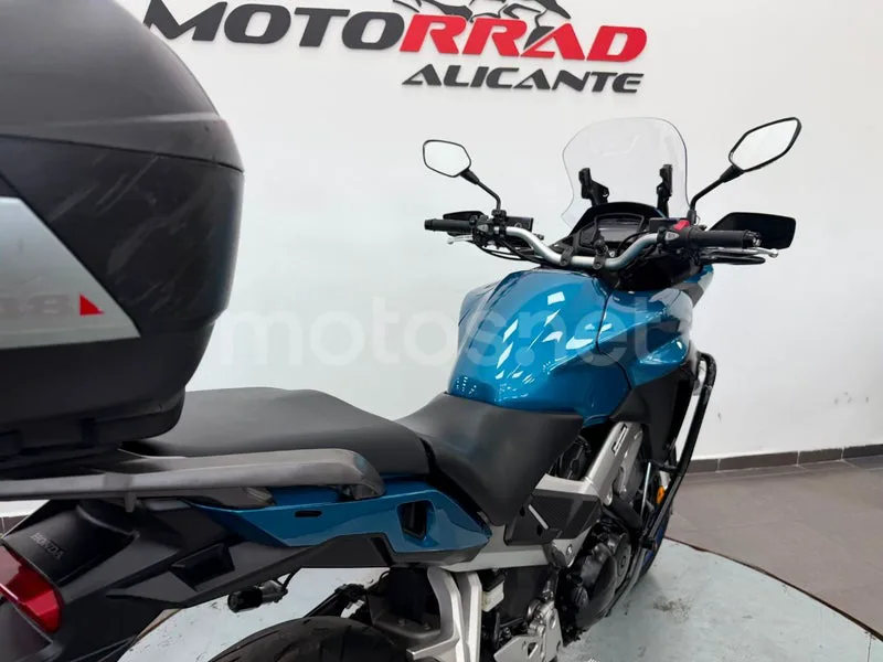 Honda VFR800X Crossrunner - Vista 12