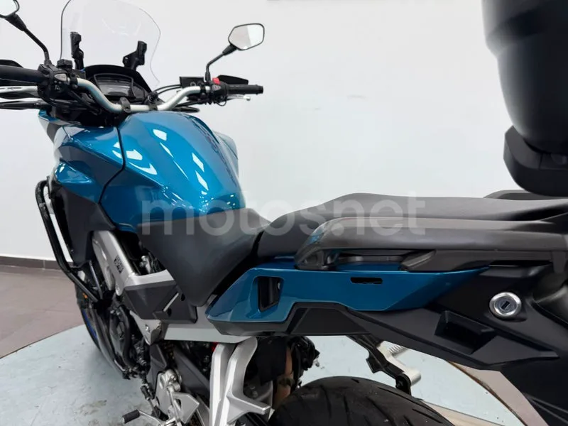 Honda VFR800X Crossrunner - Vista 13