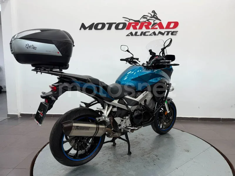 Honda VFR800X Crossrunner - Vista 3