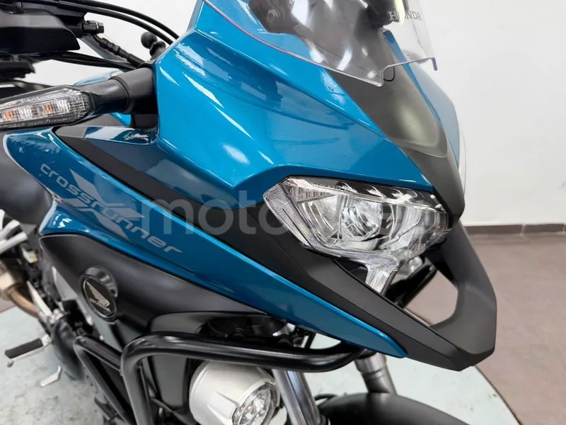Honda VFR800X Crossrunner - Vista 24