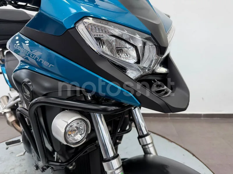 Honda VFR800X Crossrunner - Vista 25