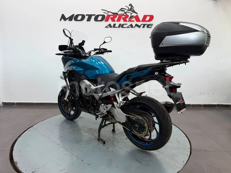 Honda VFR800X Crossrunner - Vista 5