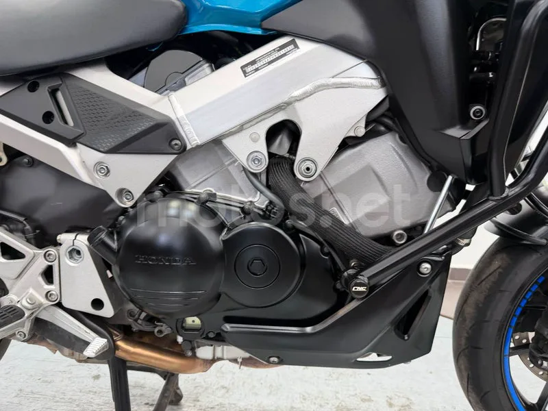 Honda VFR800X Crossrunner - Vista 6